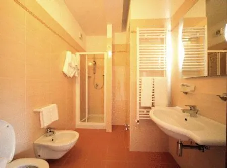 Incontro Hotel 3*